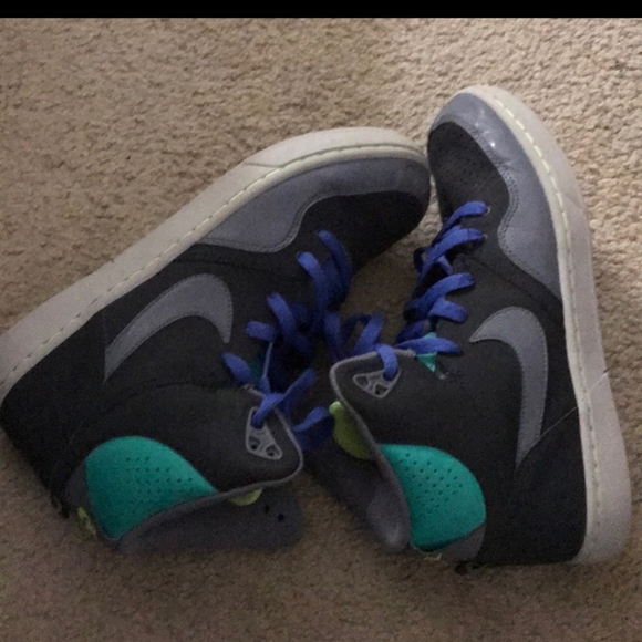 Nike Colorful High Tops sz 10.5 - Picture 3 of 3
